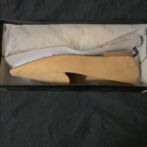 Women’s shoes flats